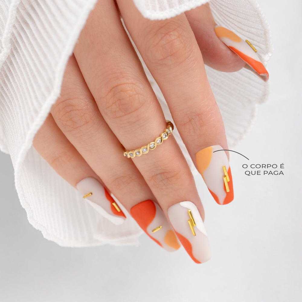 ESMALTE SEMIPERMANENTE INOCOS O CORPO É QUE PAGA